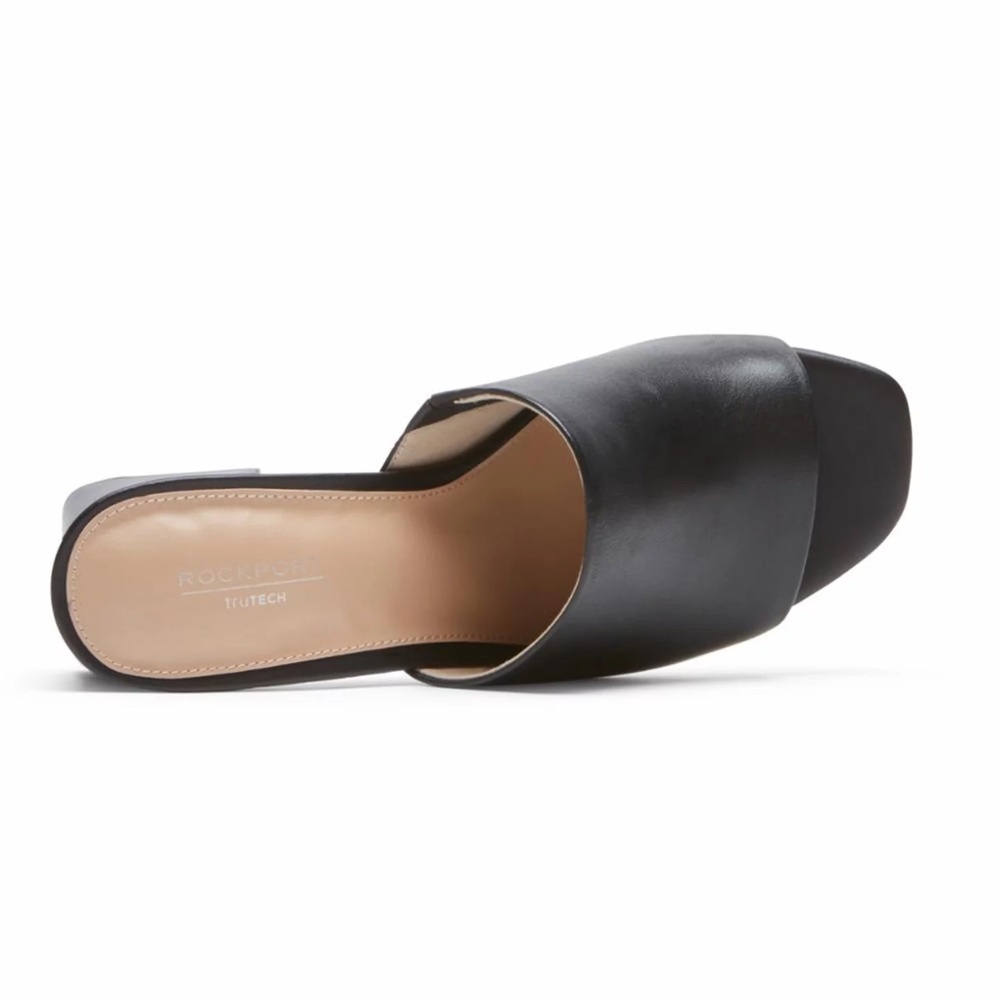 CLARKS Women's Parram Waltz Platform, Black Leather